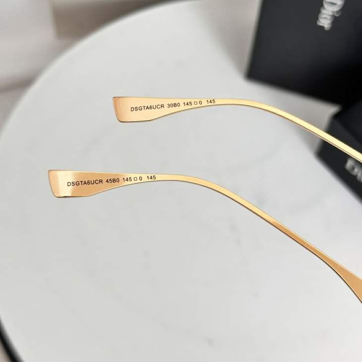 Picture of Dior Sunglasses _SKUfw77643985fw